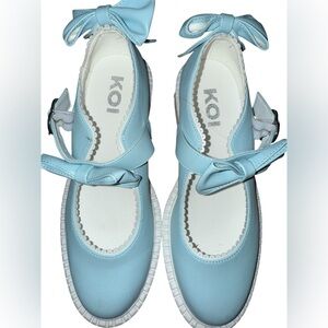 KOI FOOTWEAR JUST A BABY MARY JANES - BLUE
BLUE UK4/US6 worn once